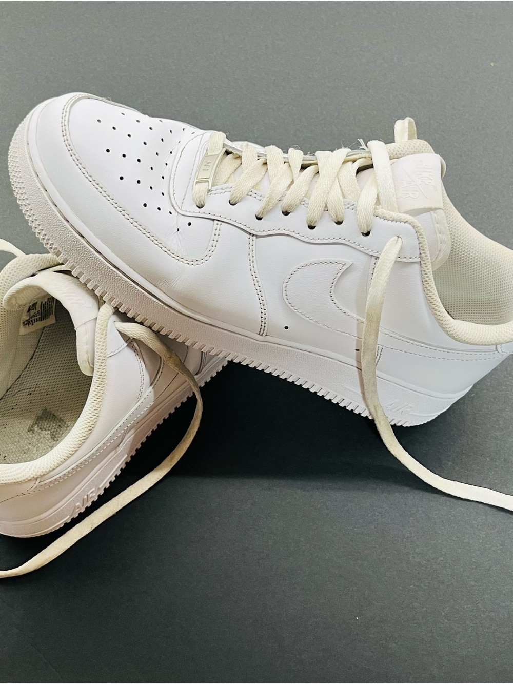 Nike Air Force 1 '07 Low Top All White Leather Men's Sneakers Size 9.5